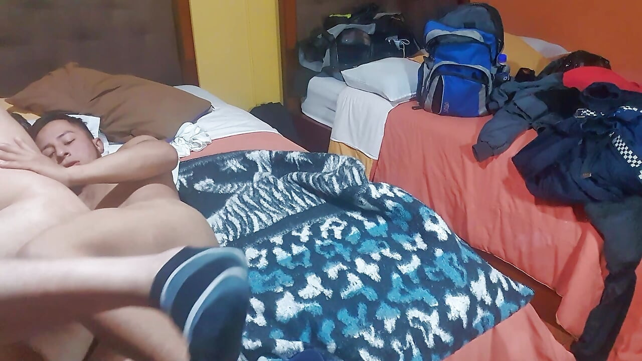 My friend asks me to suck his cock while he's bandaged