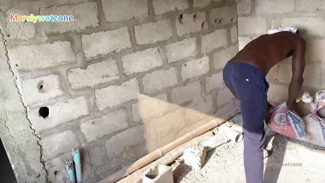 Sizin anlayamayacağınız tuğlacı erkek arkadaşıma geri dönüp durdum
