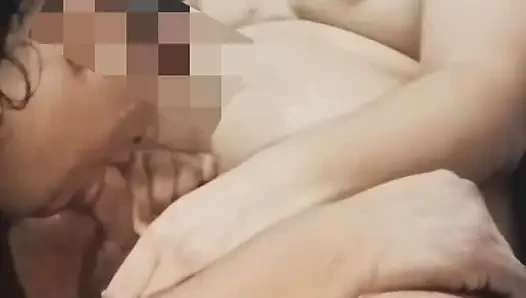 Şişman kaltağımı duşun ortasında azdırdım