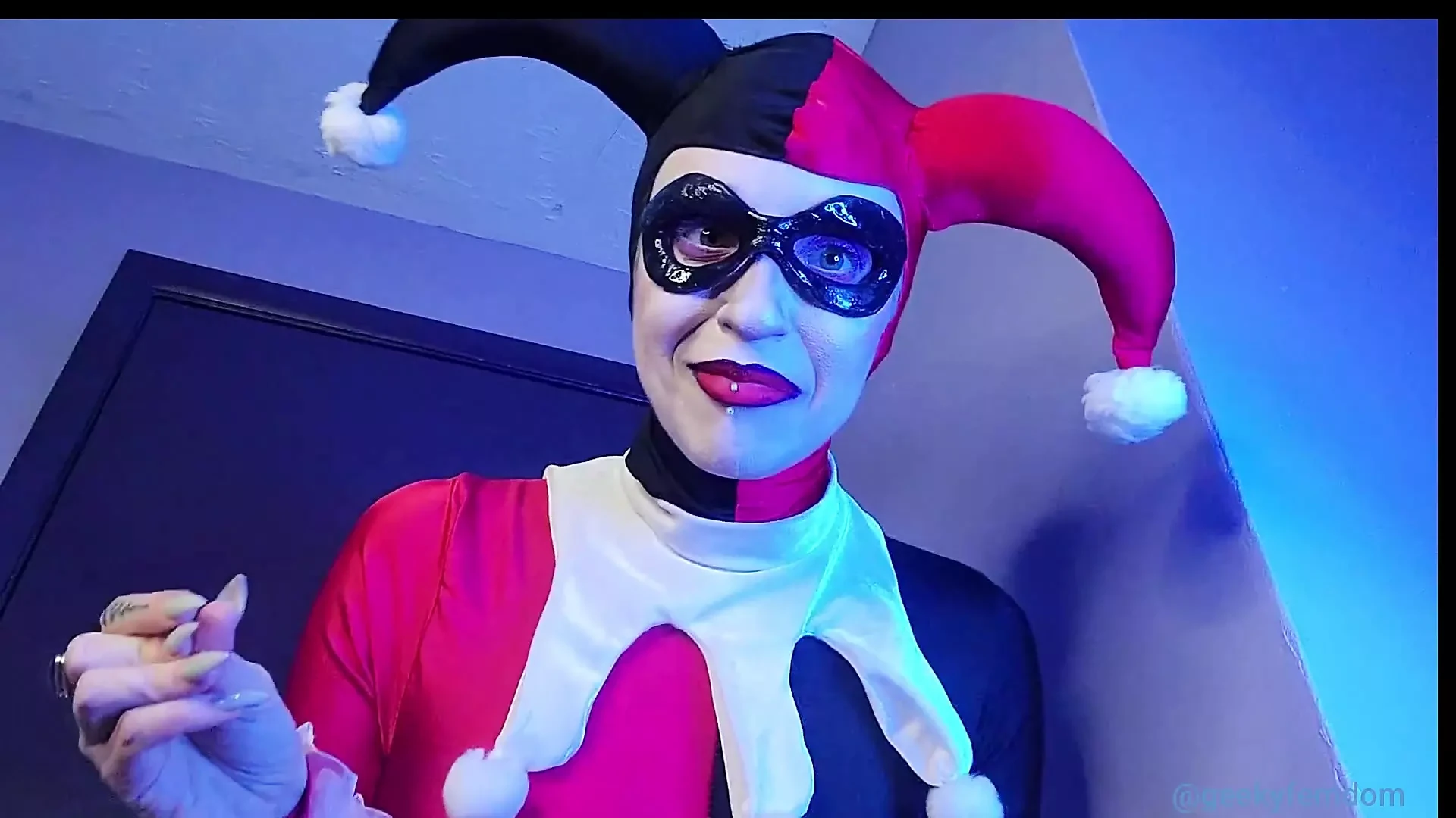 Harley Quinn dominira tobom