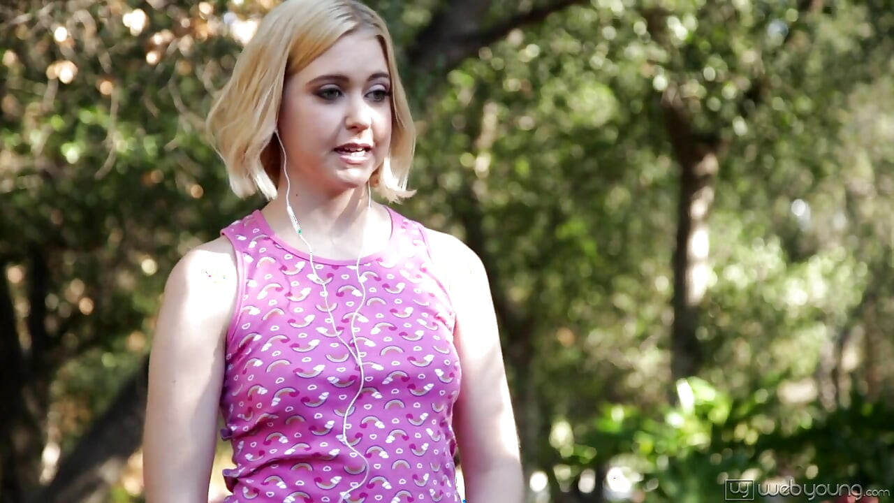 Kristen Scott gives a real treat to Chloe Cherry after she came to her rescue