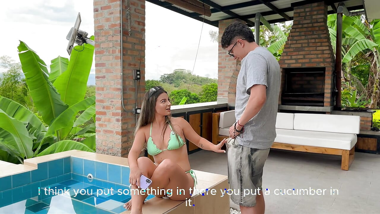 MY STEPSISTER WITH THE PERFECT ASS, SUCKS MY COCK AFTER OUR FIGHT IN THE MIDDLE OF A WALK