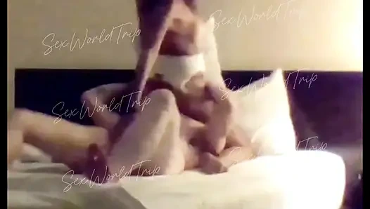 SexWorldTrip - Я люблю Азию - горячая милфа в настоящем домашнем любительском видео делает минет и трах. Сосущая азиатка глотает, возбужденная секс-поездка