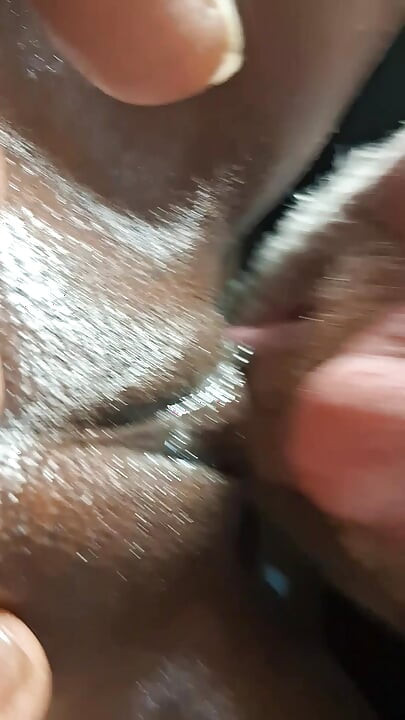 흑인 대물 자지에게 따먹히는 거유 밀프