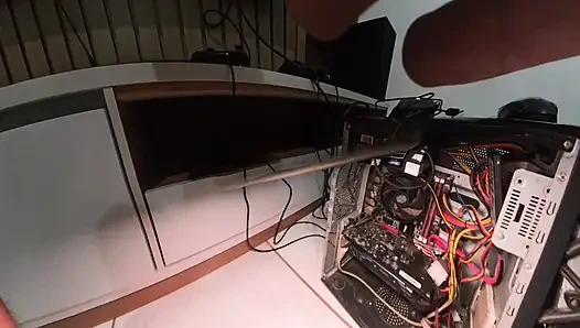 Жена соблазняет замужнюю тренеру, пока мужа нету дома