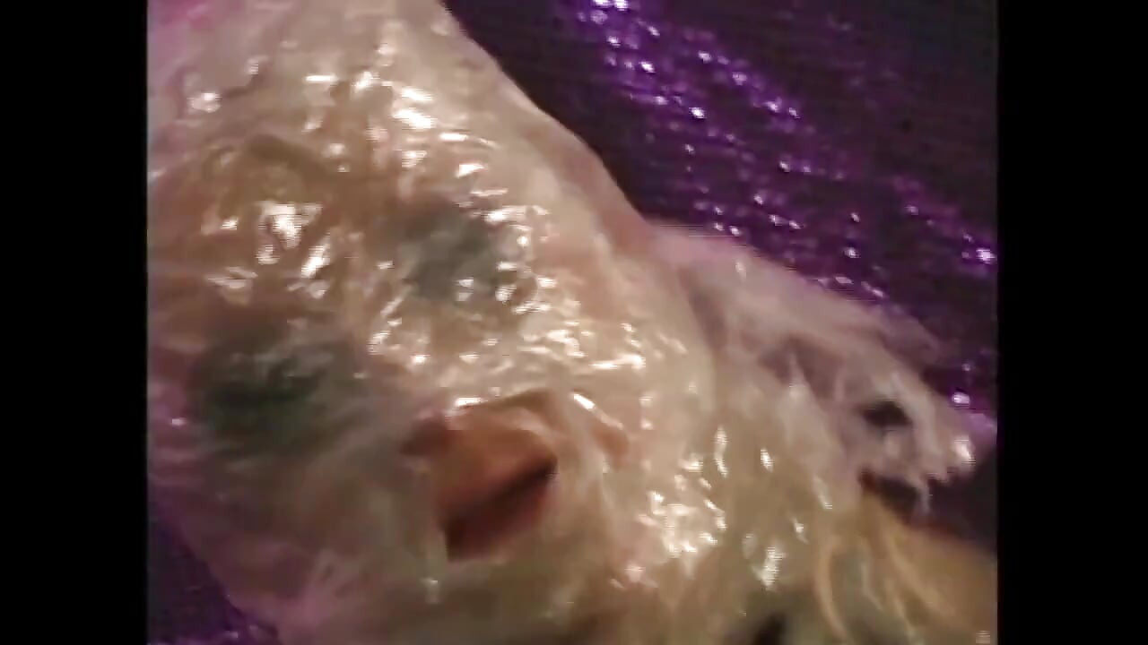 Fiesta fetiche loco para una rubia cachonda