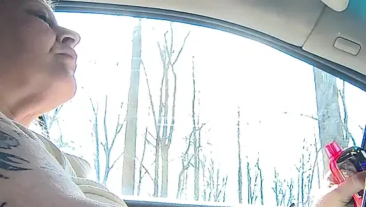 Masturbation auf Autofahrersitz