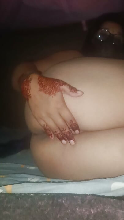 Desi bhabhi masturbation