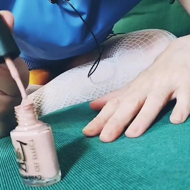 मैंने अपने नाखूनों को चित्रित किया। Asmr