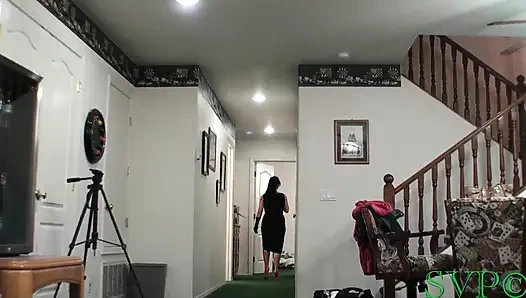 Edepsizce konuşan porno yıldızı Jade Steel üvey annem ve dölümü külotunda buluyor