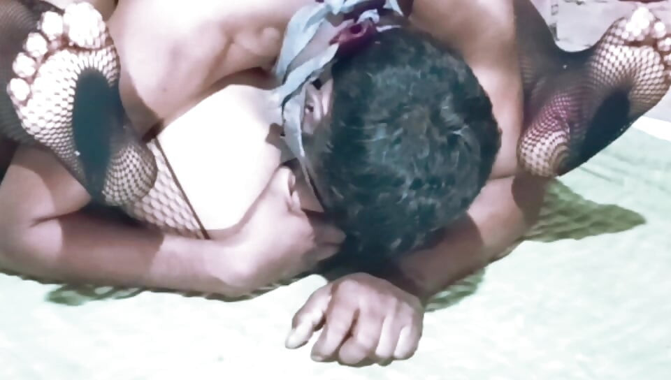 Hipag dinilaan ang titi ng bayaw.