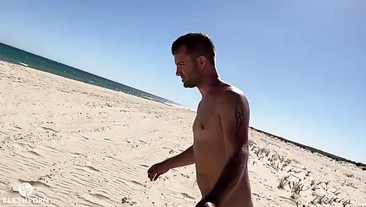 Gerçek bleshcouple açık havada seks