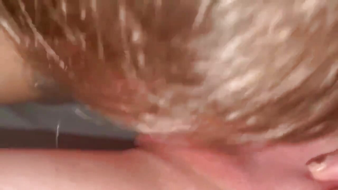 Mainne apni ht patni ke sath seks kiya! islie uski choot chatna pasnd hai!