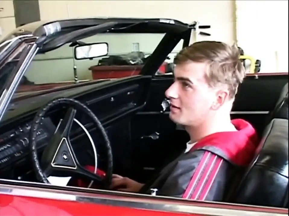 Brunette Tgirl Takes the Big Cock