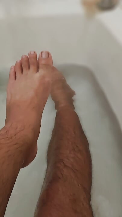 Cleaning Up in the Tub Bathing Solo and Rinsing Off