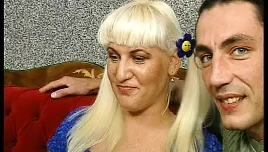 Alman Kapılarının Arkasında Özenle Siktir Edilir - Tam Film