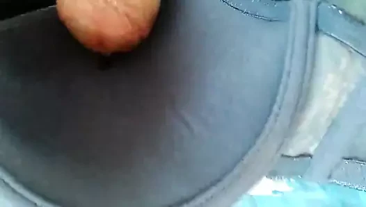 Sutyen üzerine yeni boşalma