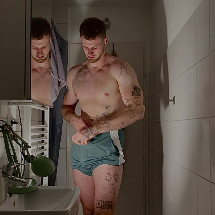 Hot German body but small cock