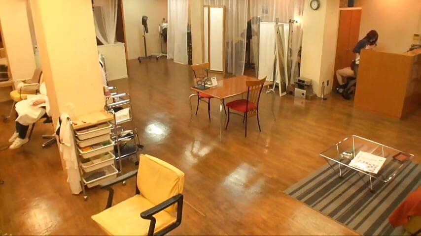 Göz temasının asla durmadığı salon