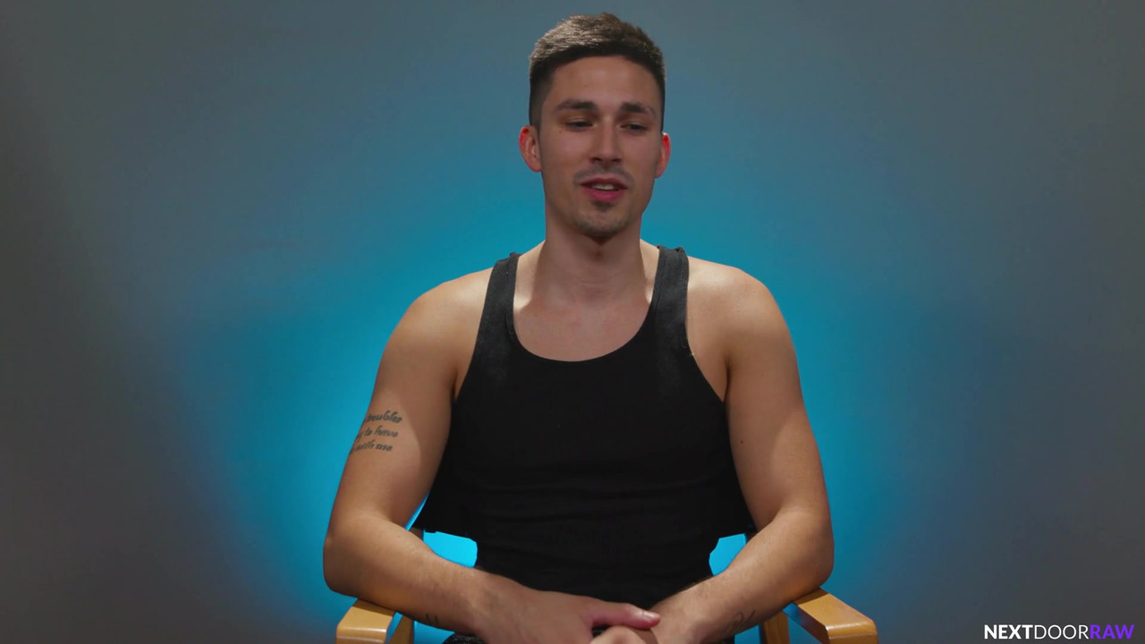 华丽的twnk性感翻转乱搞现实生活中的tatted BF大屁股