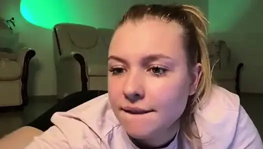 Jucielussie fingering pussy and tasty it