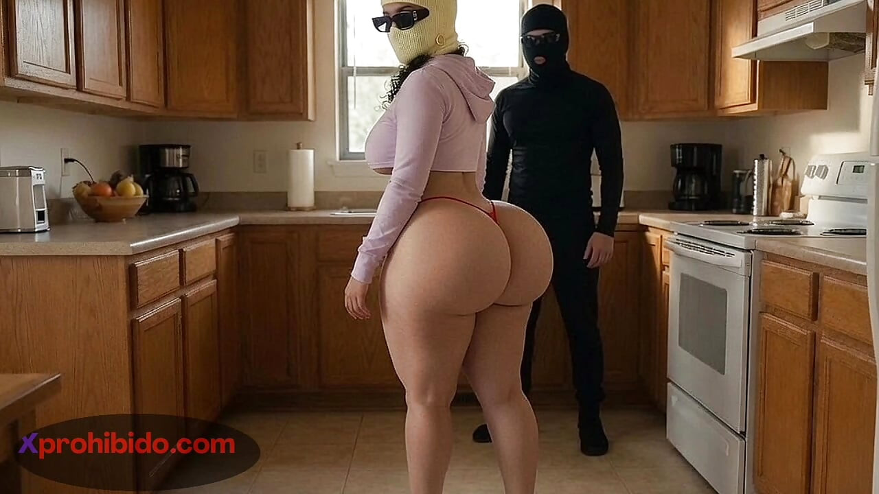 Petite Big Ass Girl Bouncing Her Massive Ass