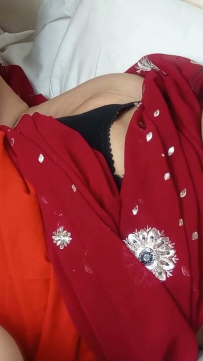 Full Face Red Saree Girl – Closeup Pussy Fucking Long Shot Indian Desi | Clip 1