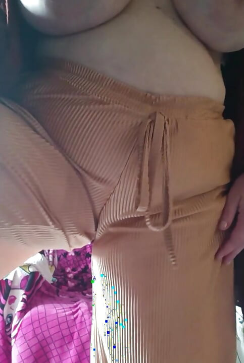 Stepmom takes off her clothes in front of the camera and sends them to my colleagues