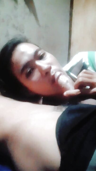 Binor szeret fasszal játszani