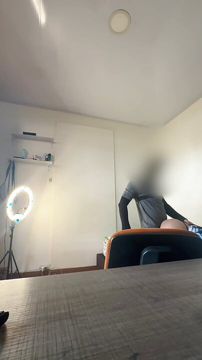 Use mask ke sath chodne par badal jata hai - laitina bari gand vali shaukiya nakabposh