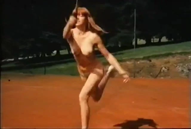 Uschi Stiegelmaier dans Unfasten your seat belts (1976)