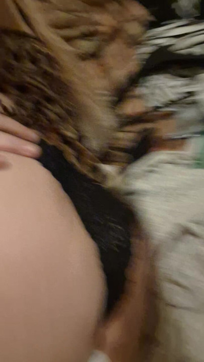 So bile nice squzing boobs