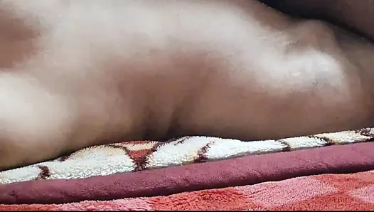 Banuu semok ngentot sama ayah tirinya