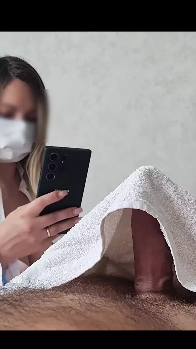 The masseuse is SHOCKED!!! the client's dick has grown