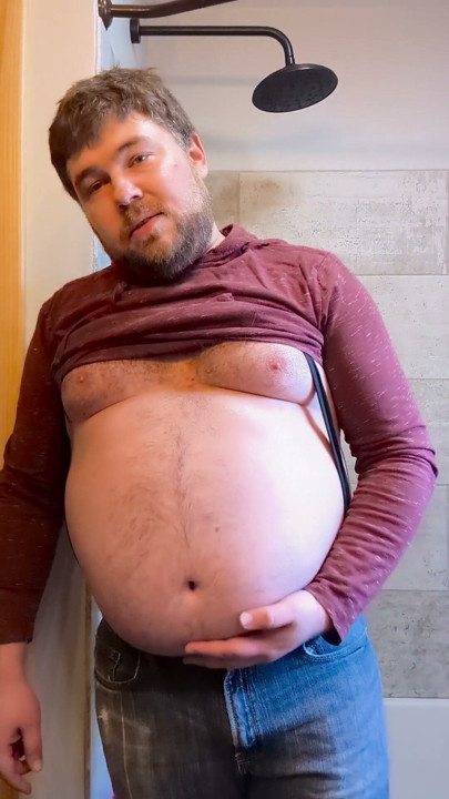 Talking about my Growing Belly and Getting Fatter | Clip 1