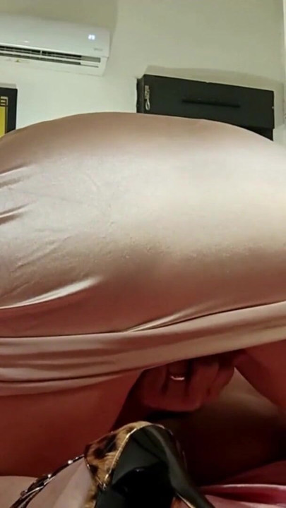 2623tec_French foda amadora em roupas de cetim e lingerie | Clipe 2