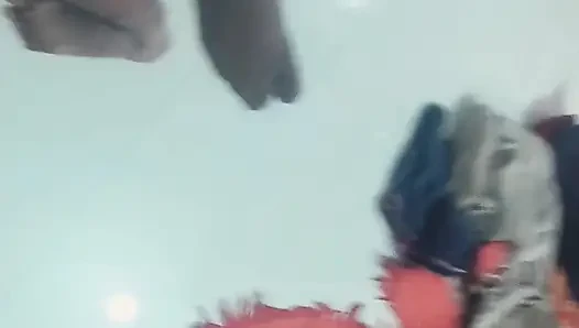 Erkek arkadaşım flört yıldönümünde beni şaşırttı ve bir arkadaşımı bana çağırdı