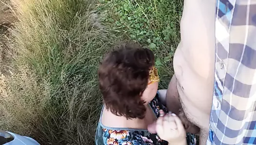 Fucking in the field - Russian outdoor sex