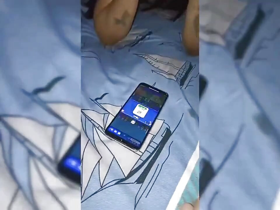 Morena de 18 años con grandes tetas caídas de Nueva York, United States follando la gran polla de su hermanastro, parte 7