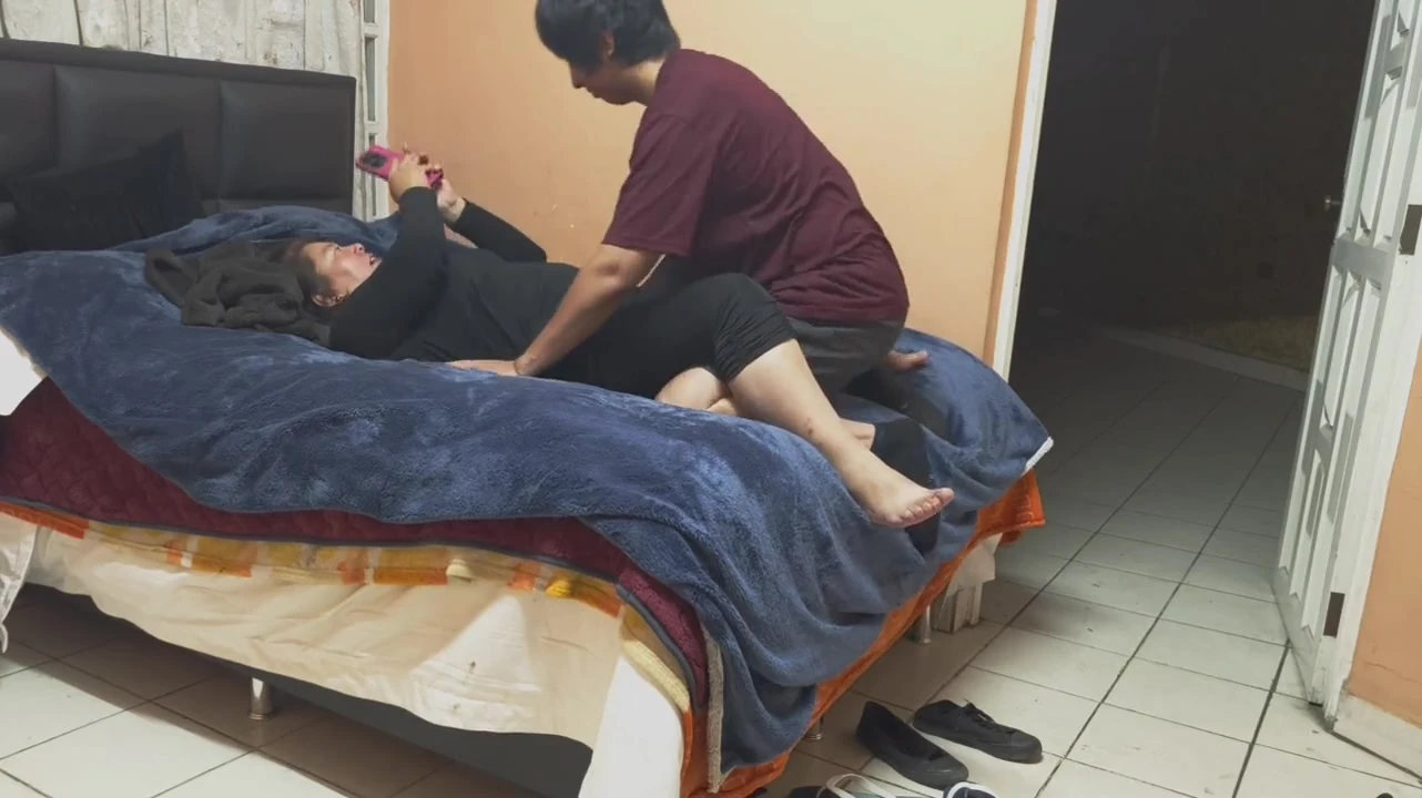 Fuck Me Hard, but Don’t Tell Anyone! I Have Sex with My Friend’s Mom