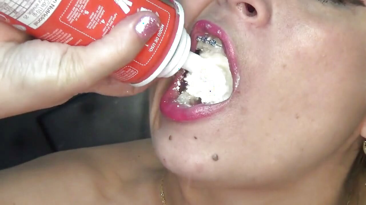 Penetrating Me and Swallowing Some Sexy Bananas Just for You