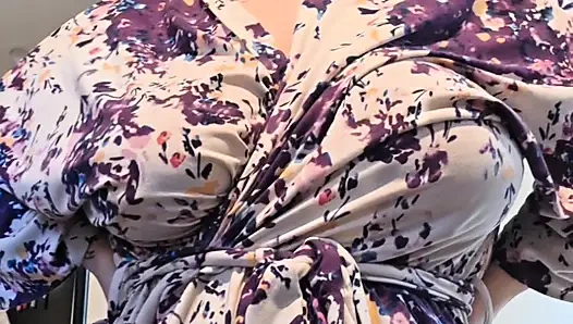 Cobalah Pakai Bikini!!