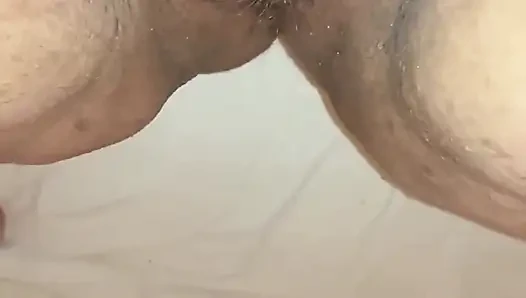 Bbwbootyful laying in bed naked rubbing my fat hairy pussy