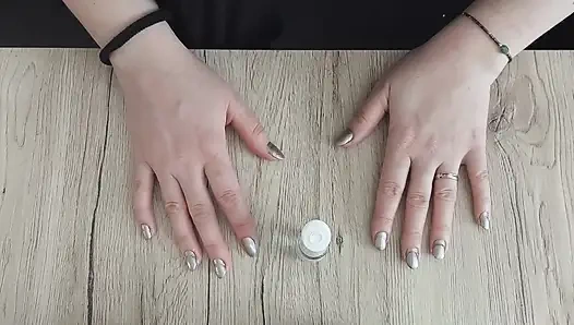 Nagelpflegezeit - Einfache Maniküre-routine