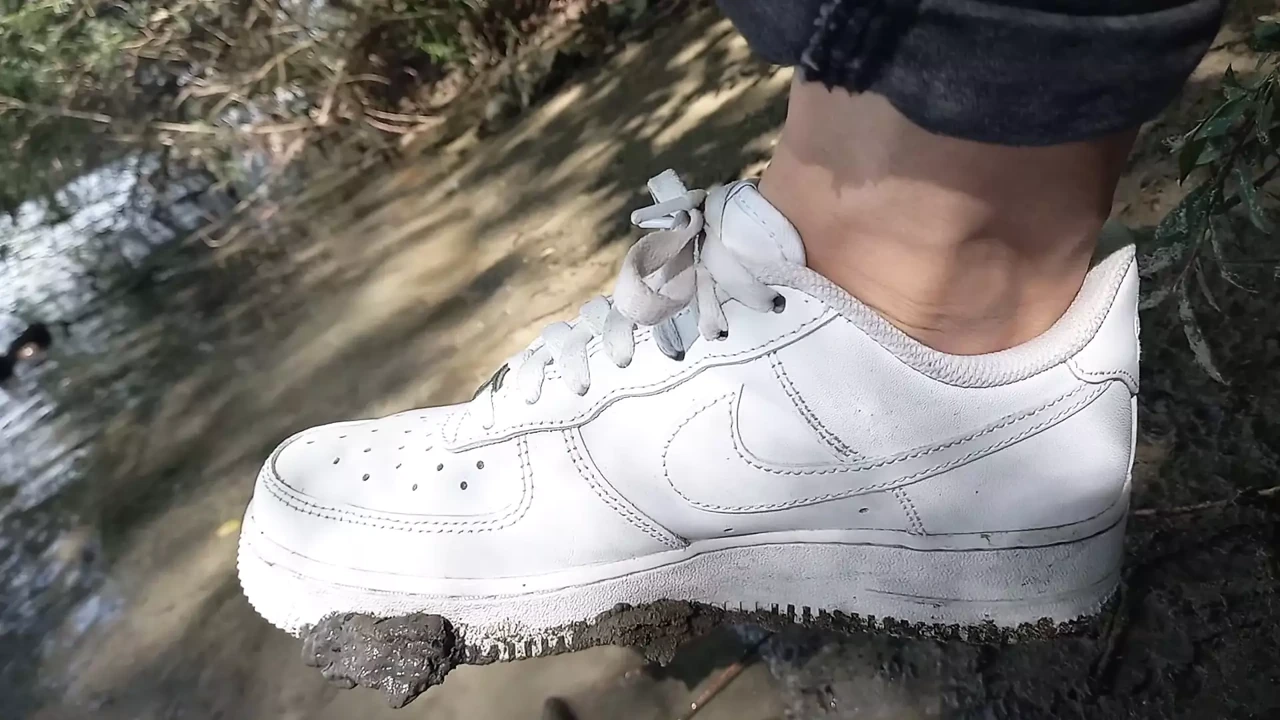 Jon Arteen plays in the mud with his new sneakers Nike Air Force One AF1 sockless. Boy foot fetish gay porn video  This twink tr