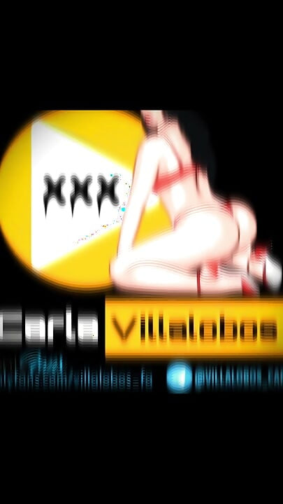 Ela Tem o Plug Enfiado Até o Fundo da Bunda Enquanto Usa Lingerie.