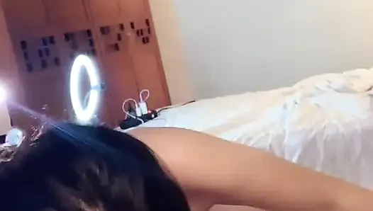 Invite hotel guests to ngewe, have sex until climax