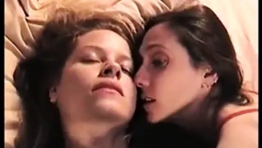 Twilightwomen - lesbijskie głębokie całowanie uwodzenie