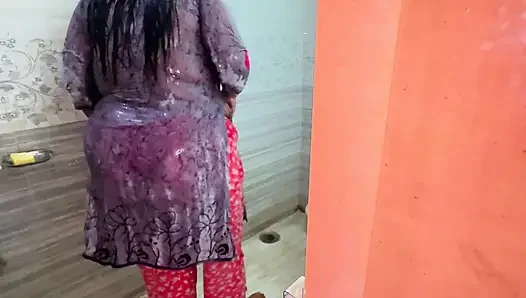 Секс с тетушкой в ванной, эпизод 2