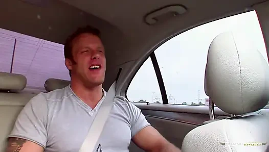 Si rambut merah dientot dalam berbagai posisi sebelum dicrot di muka